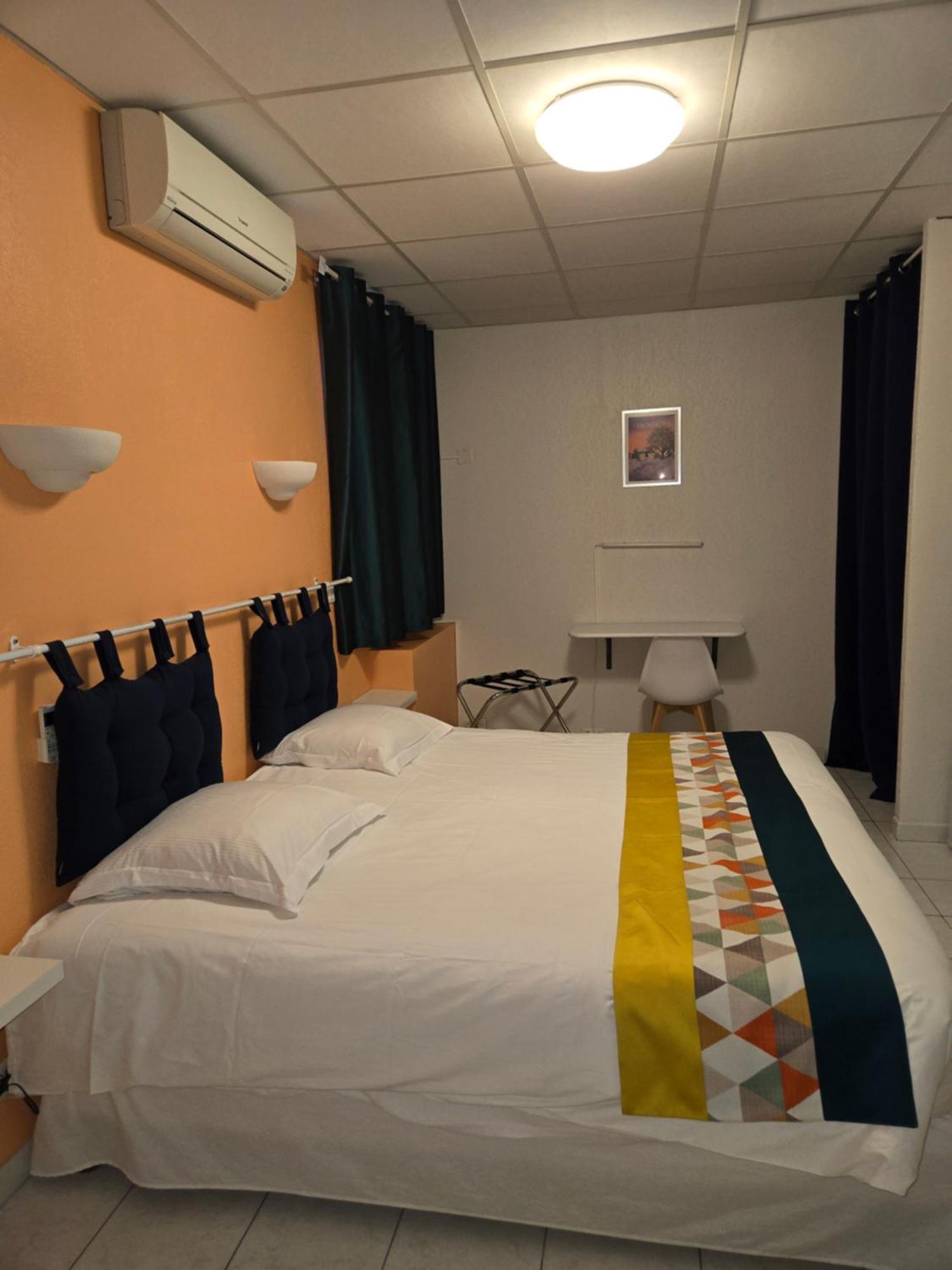 Carry Hotel ภายนอก รูปภาพ